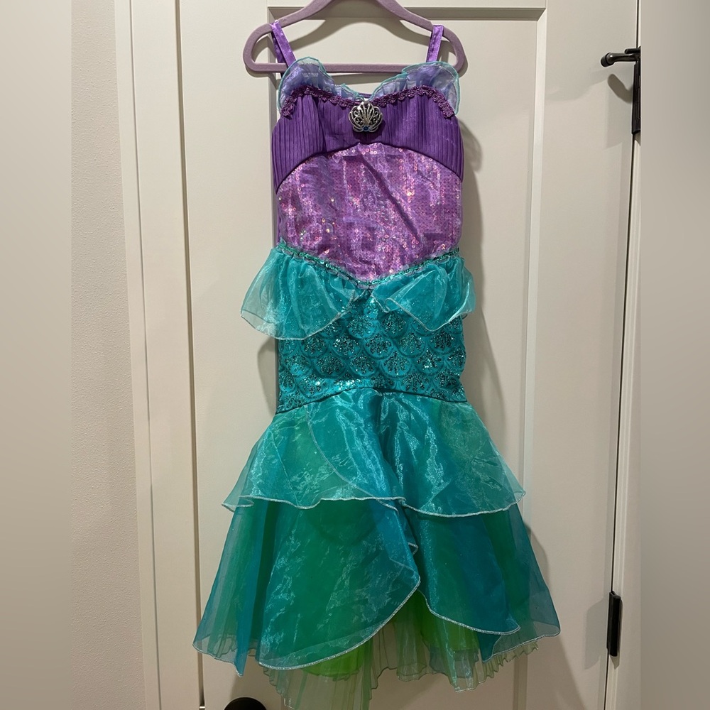 Disney Store Ariel dress. EUC.